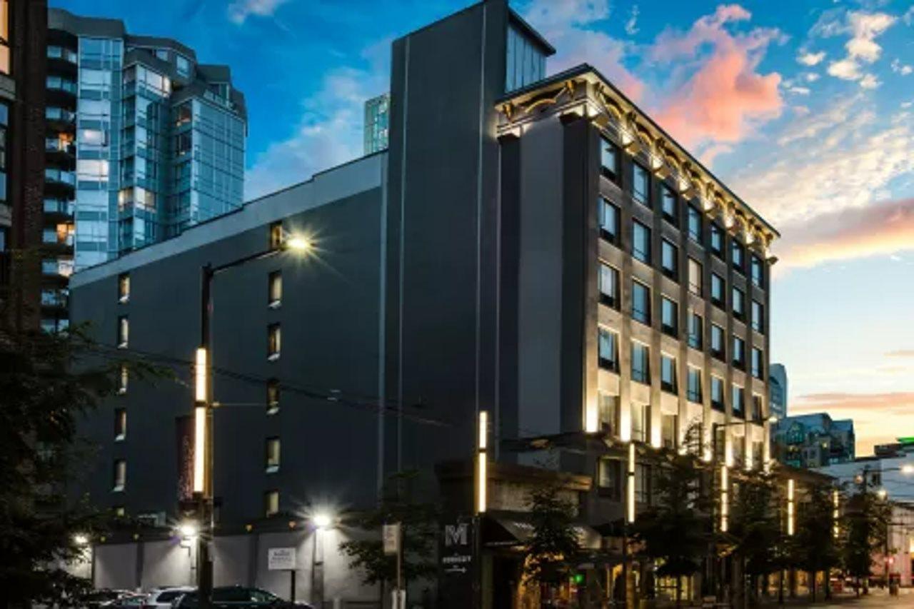 Quality Inn & Suites (Adults Only) Ванкувер Экстерьер фото