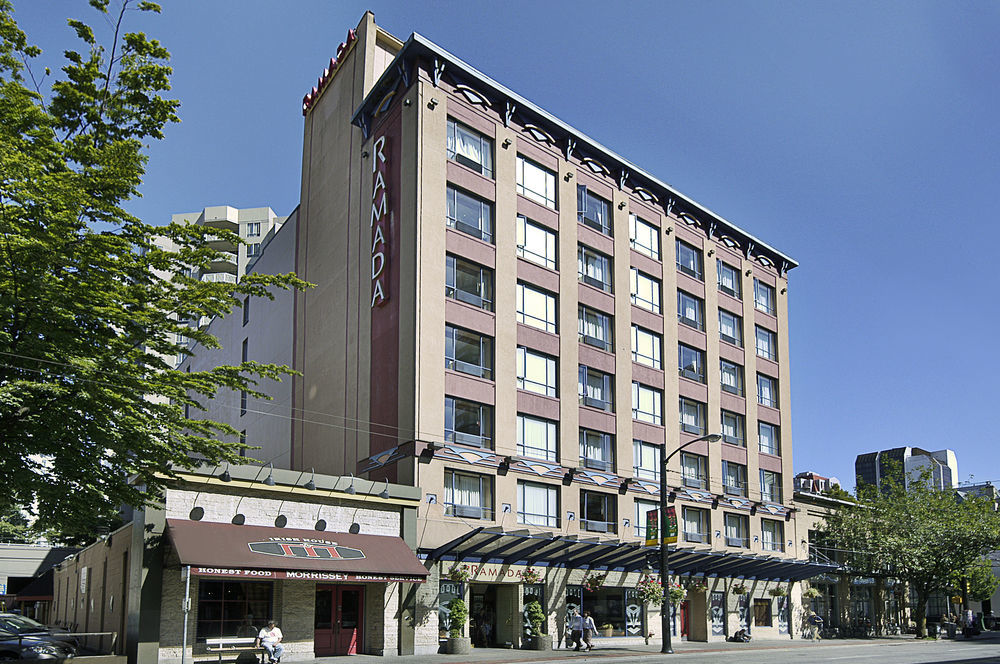 Quality Inn & Suites (Adults Only) Ванкувер Экстерьер фото